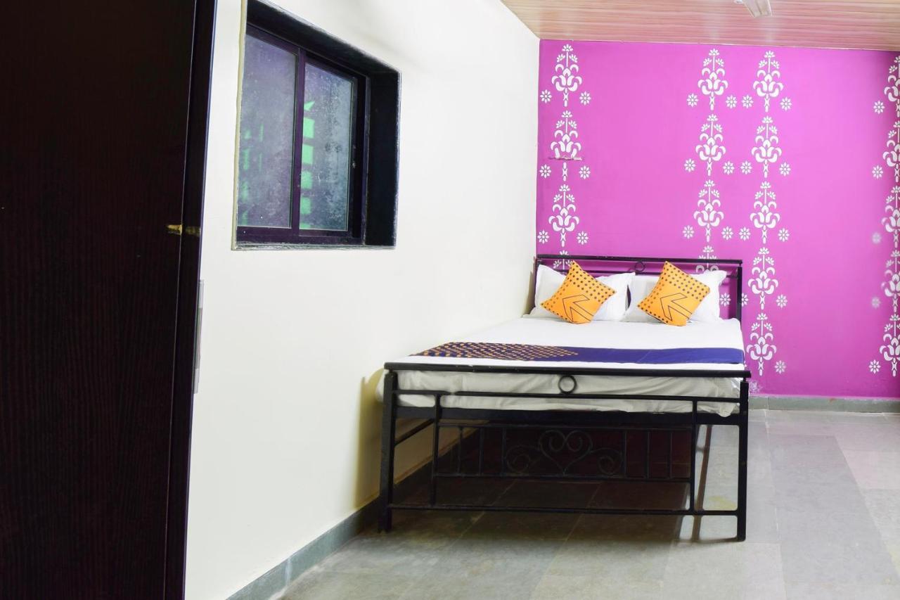 Otur Spot On 66795 Hotel Abhijeet מראה חיצוני תמונה