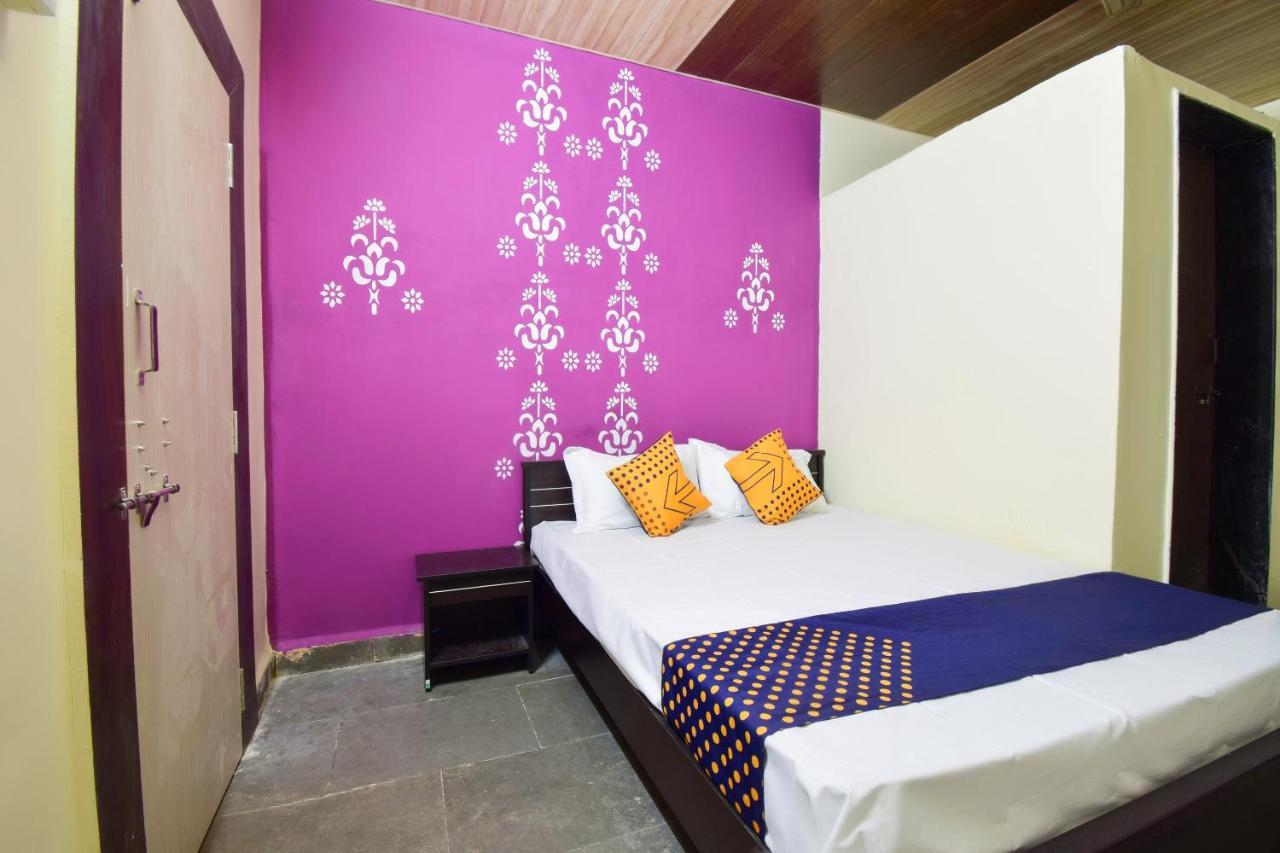 Otur Spot On 66795 Hotel Abhijeet מראה חיצוני תמונה